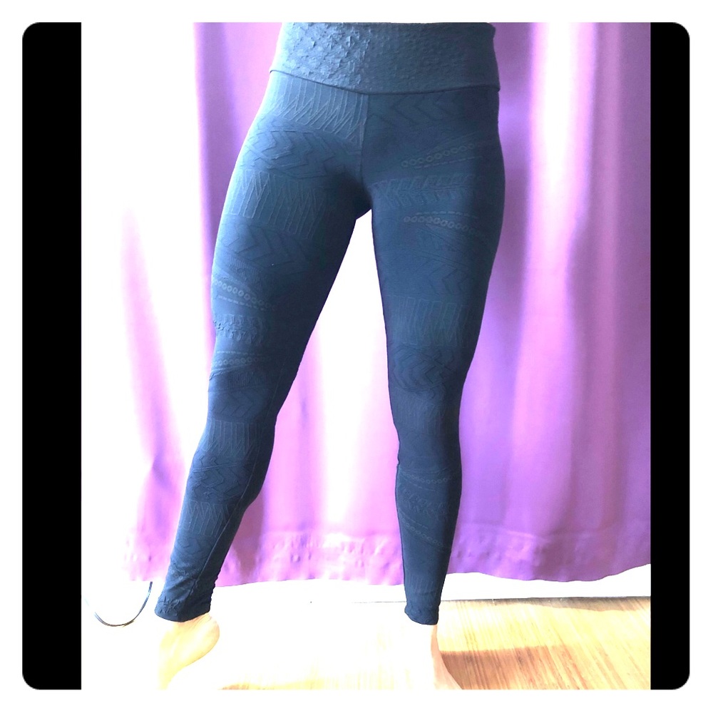 Textured Black Leggings Brazilian Style